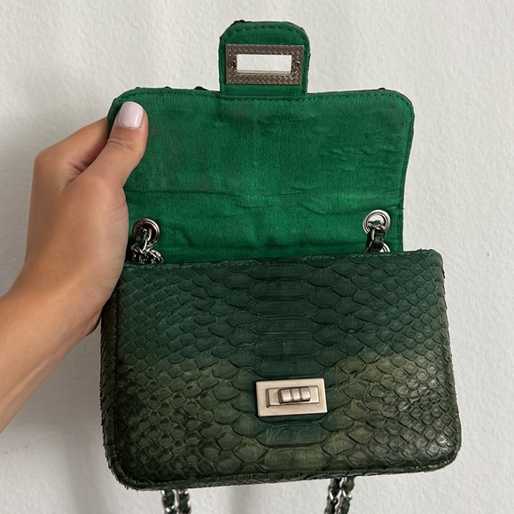 Leather luxury handbag - Picture 3 of 3